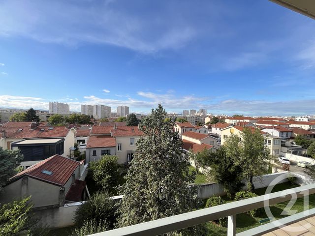 Appartement F3 à vendre - 3 pièces - 65.79 m2 - LYON - 69008 - RHONE-ALPES - Century 21 Montchat