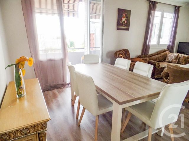 Appartement F5 à vendre - 4 pièces - 81.61 m2 - LYON - 69008 - RHONE-ALPES - Century 21 Montchat